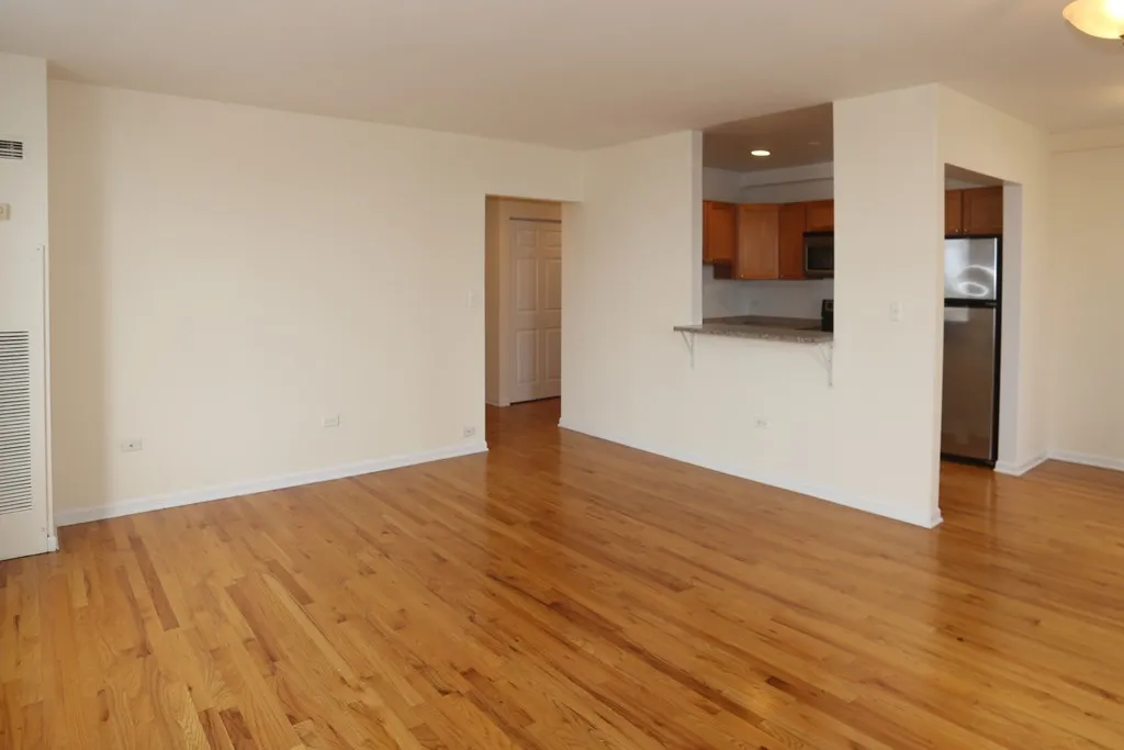 4607 N Sheridan Rd, ,  60640, USA 60640-unit#807-Chicago-IL