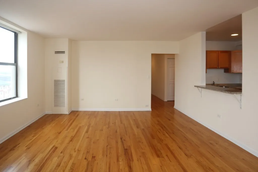 4607 N Sheridan Rd, ,  60640, USA 60640-unit#807-Chicago-IL