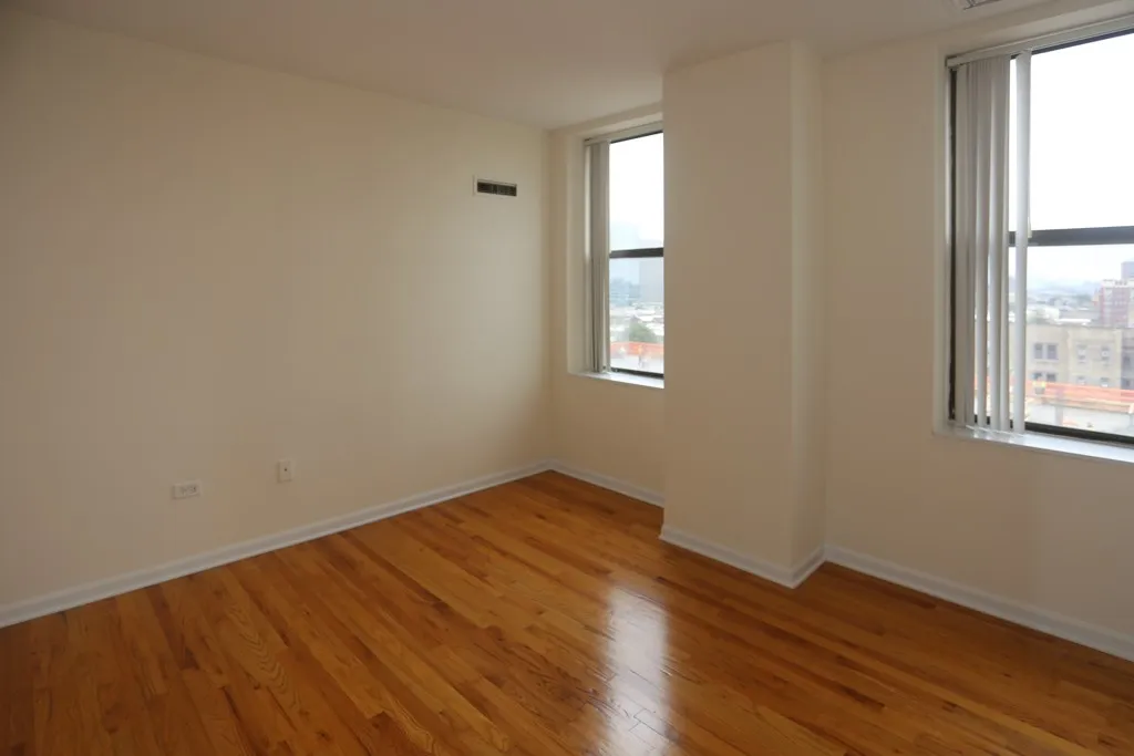4607 N Sheridan Rd, ,  60640, USA 60640-unit#807-Chicago-IL
