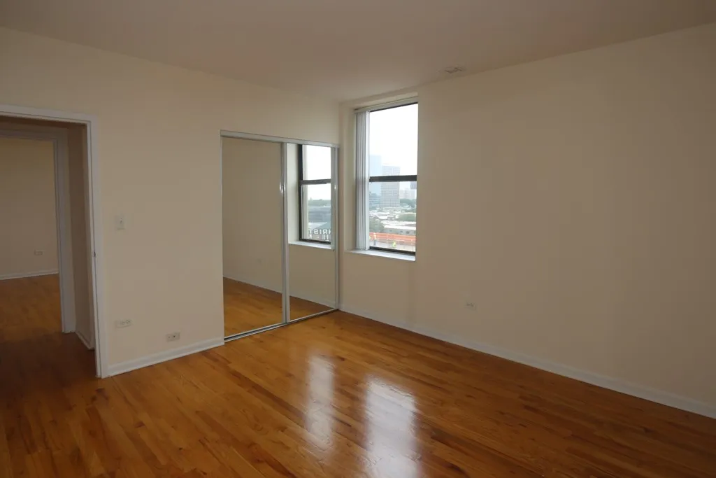 4607 N Sheridan Rd, ,  60640, USA 60640-unit#807-Chicago-IL