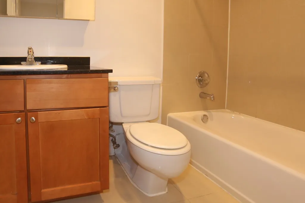 4607 N Sheridan Rd, ,  60640, USA 60640-unit#807-Chicago-IL