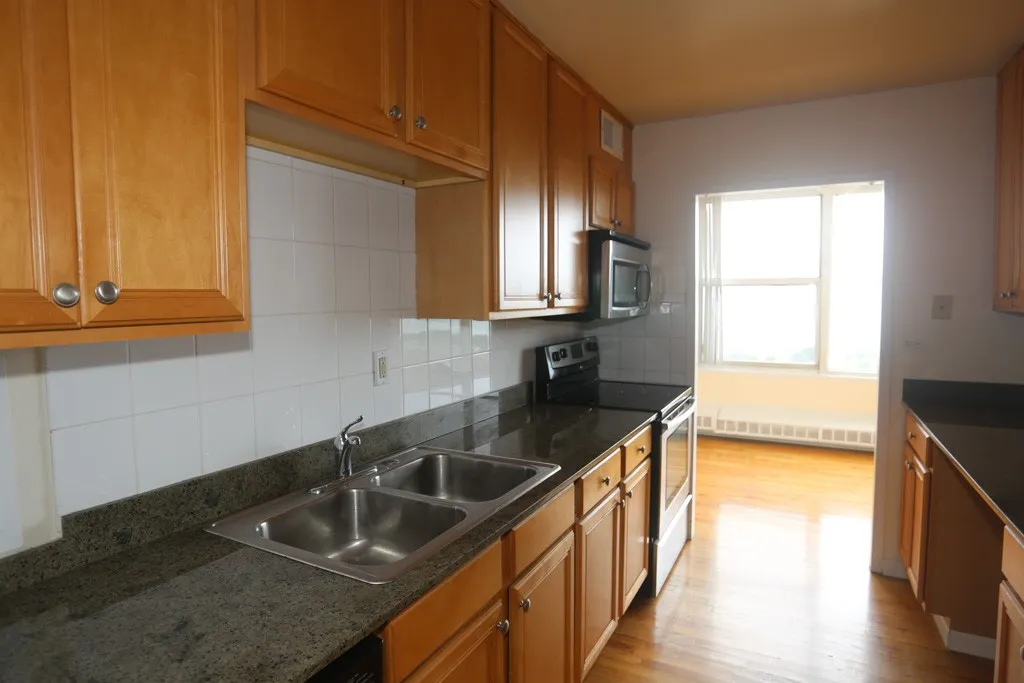 5650 N Sheridan Rd, , 60660, USA 60660-unit#15B-Chicago-IL