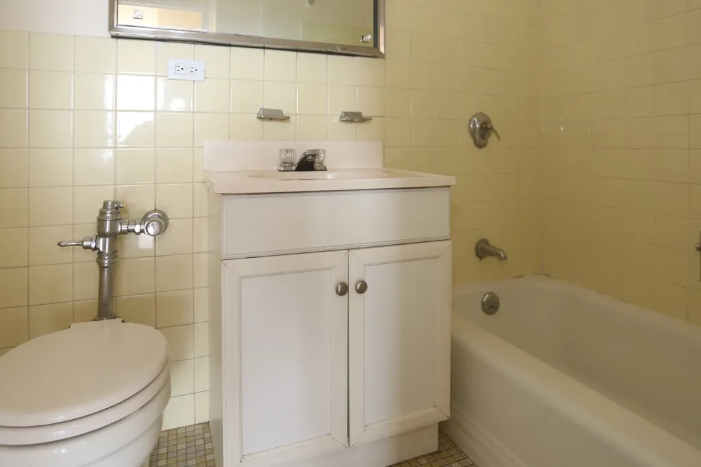 5650 N Sheridan Rd, , 60660, USA 60660-unit#15B-Chicago-IL