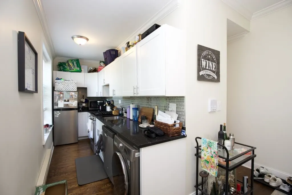 923 W Waveland Ave, ,  60613, USA 60657-unit#3B-Chicago-IL