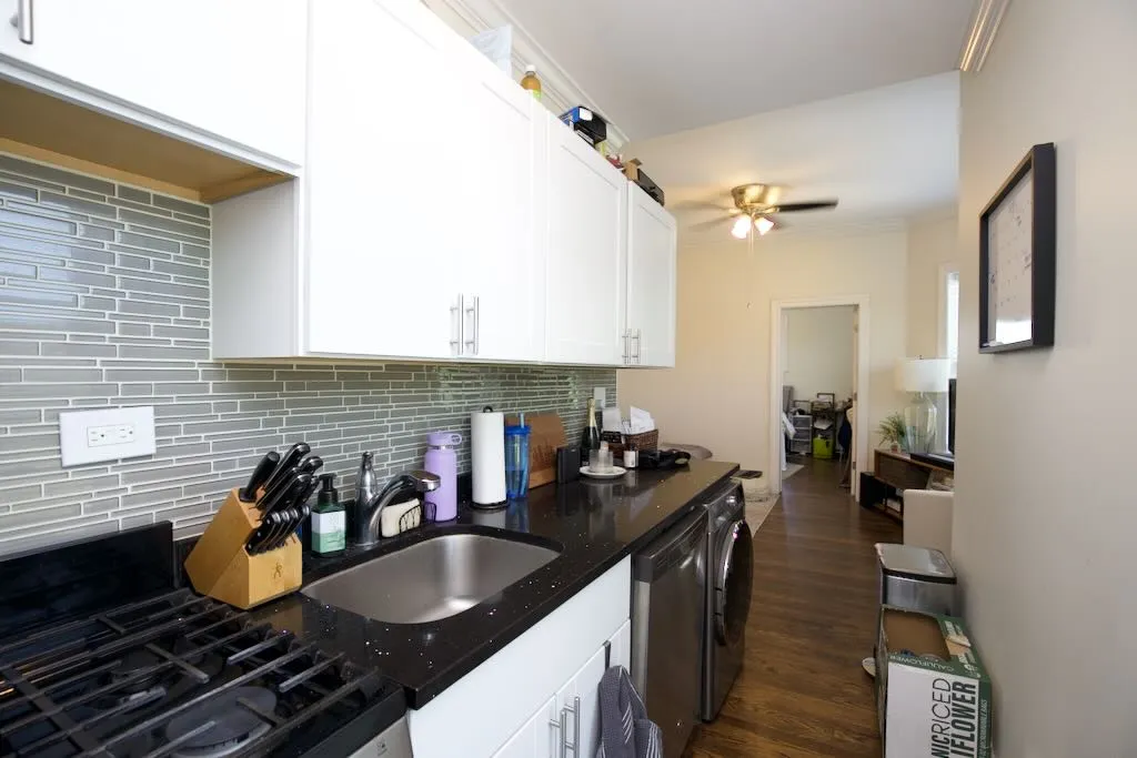 923 W Waveland Ave, ,  60613, USA 60657-unit#3B-Chicago-IL