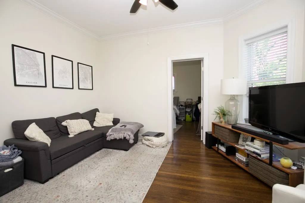 923 W Waveland Ave, ,  60613, USA 60657-unit#3B-Chicago-IL