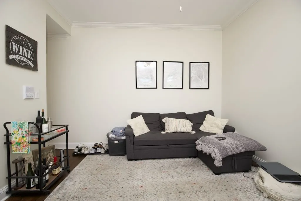 923 W Waveland Ave, ,  60613, USA 60657-unit#3B-Chicago-IL