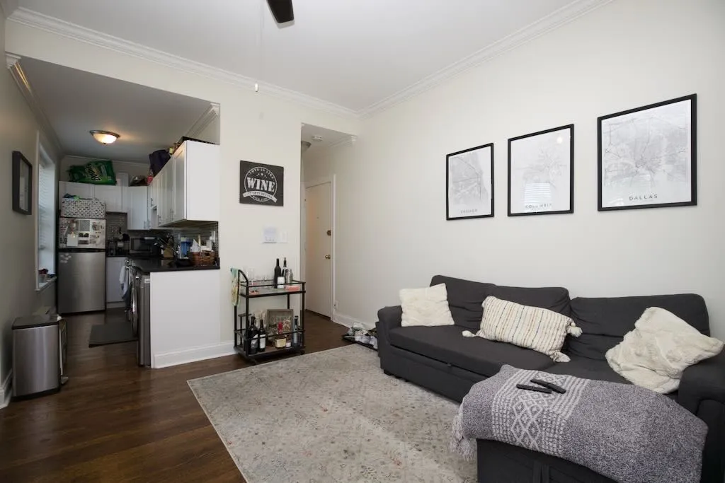 923 W Waveland Ave, ,  60613, USA 60657-unit#3B-Chicago-IL