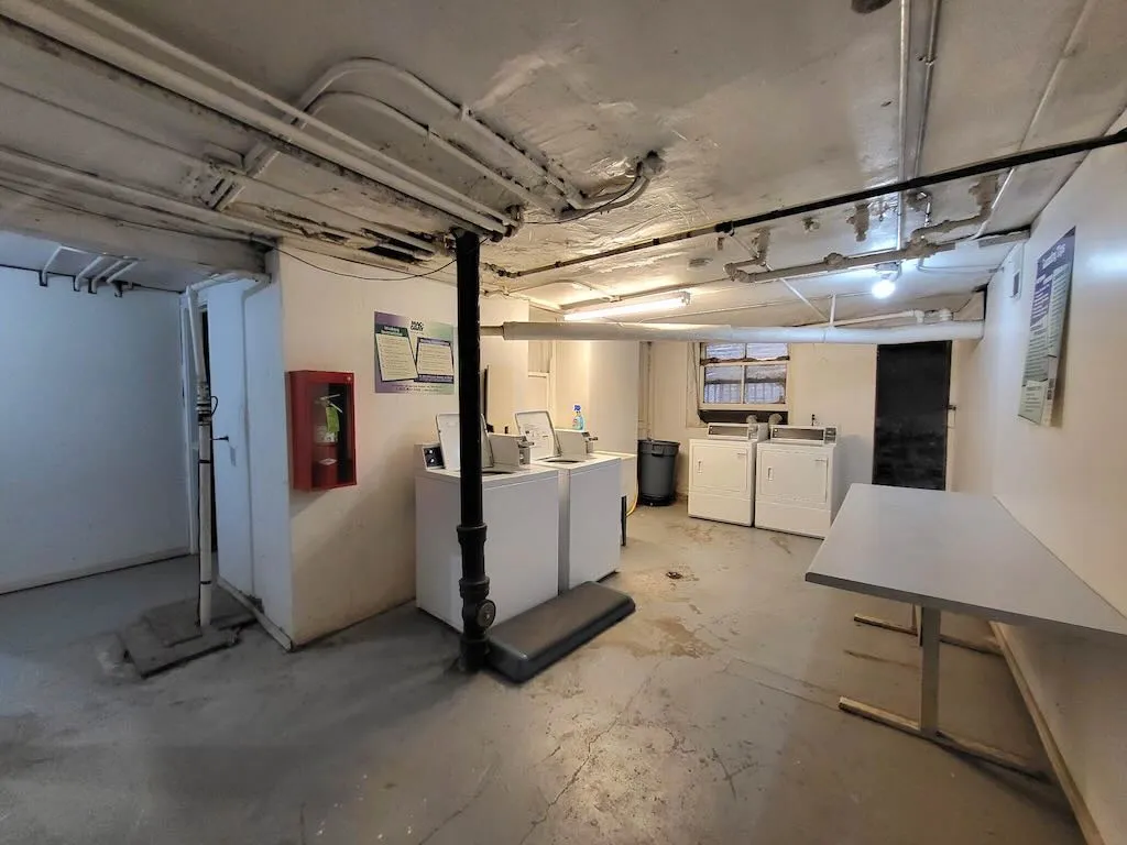 923 W Waveland Ave, ,  60613, USA 60657-unit#3B-Chicago-IL