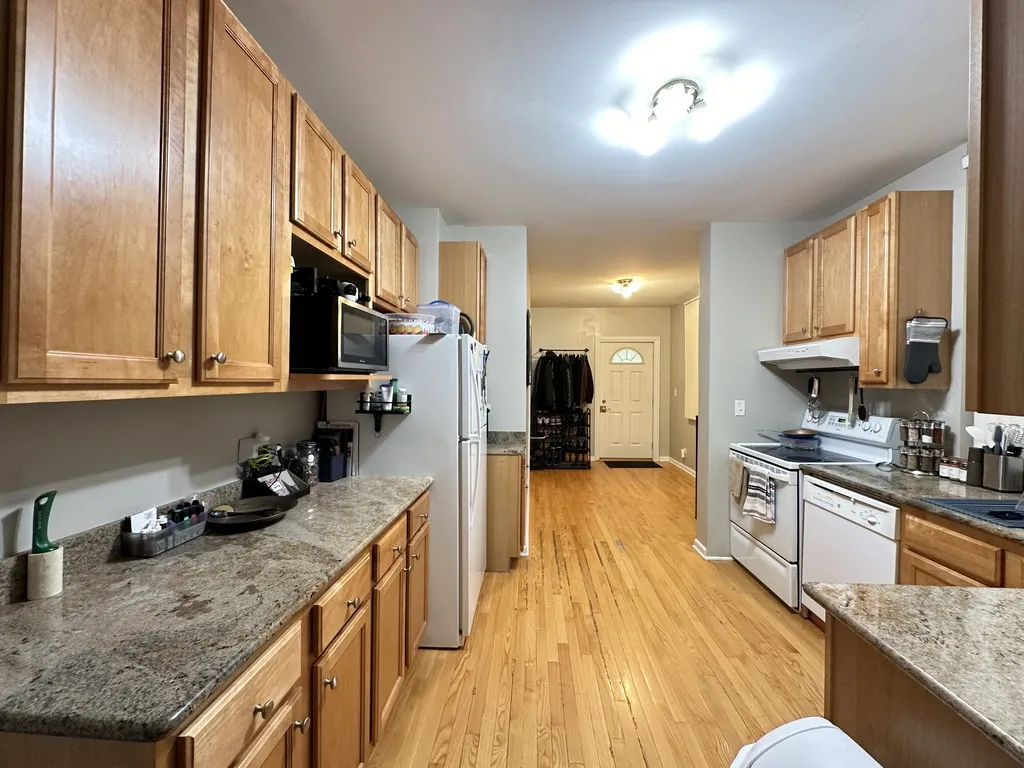 3650 W George St, ,  60618, USA 60618-unit#1F-Chicago-IL