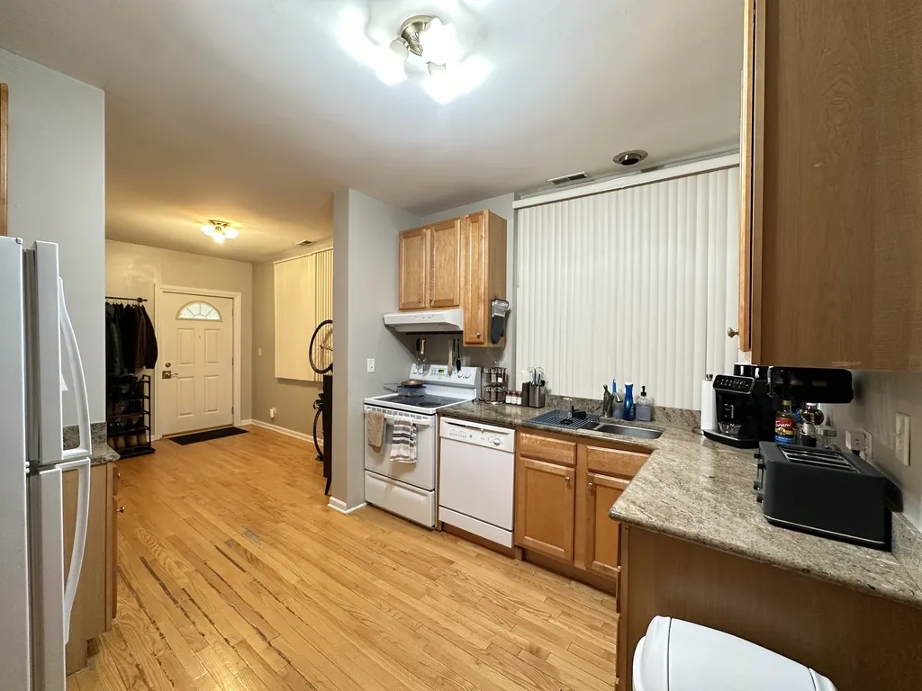 3650 W George St, ,  60618, USA 60618-unit#1F-Chicago-IL