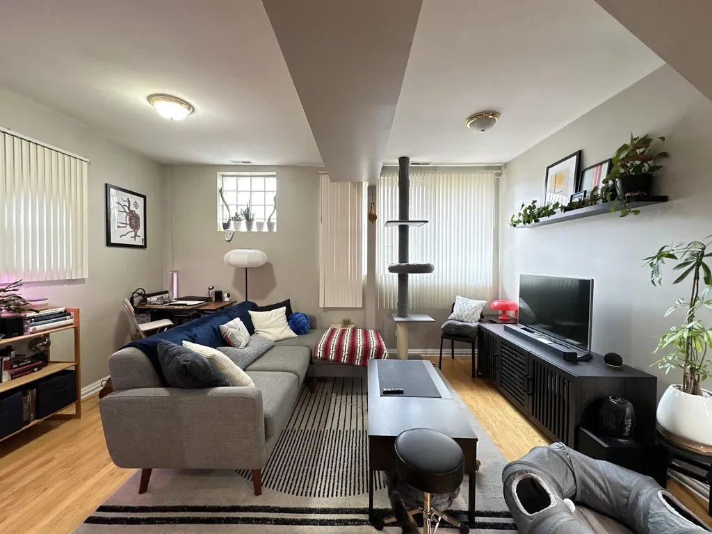 3650 W George St, ,  60618, USA 60618-unit#1F-Chicago-IL