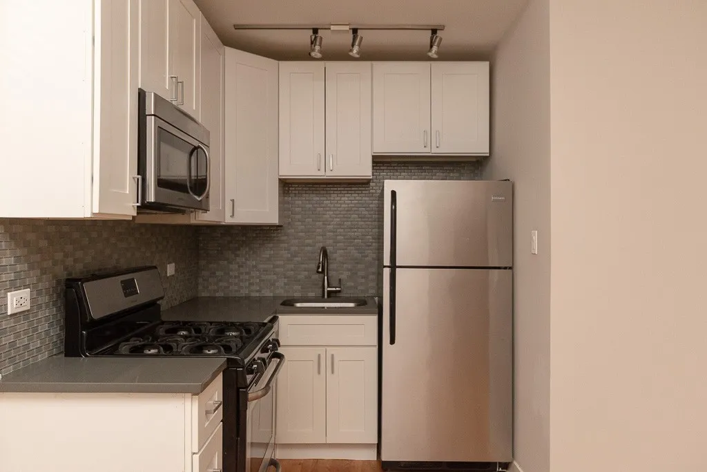 2420 N Kedzie Blvd, ,  60647, USA 60647-unit#B05-Chicago-IL