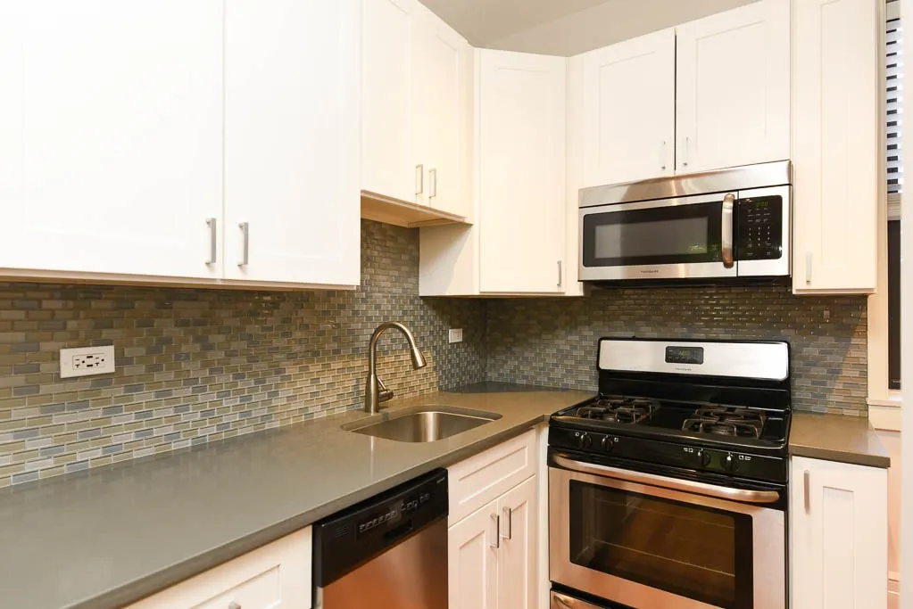 2420 N Kedzie Blvd, ,  60647, USA 60647-unit#B11-Chicago-IL