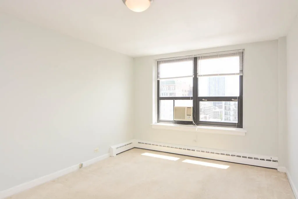 445 W Wellington Ave, , 60657, USA 60657-unit#15C-Chicago-IL