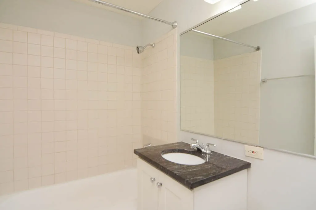 445 W Wellington Ave, , 60657, USA 60657-unit#15C-Chicago-IL