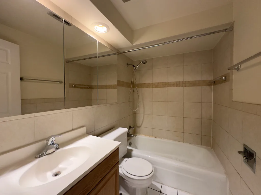 530 W Aldine Ave, ,  60657, USA 60657-unit#103-Chicago-IL