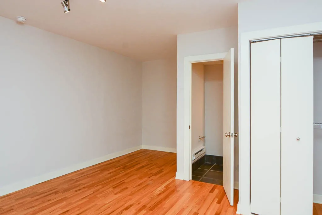 2420 N Kedzie Blvd, ,  60647, USA 60647-unit#103-Chicago-IL