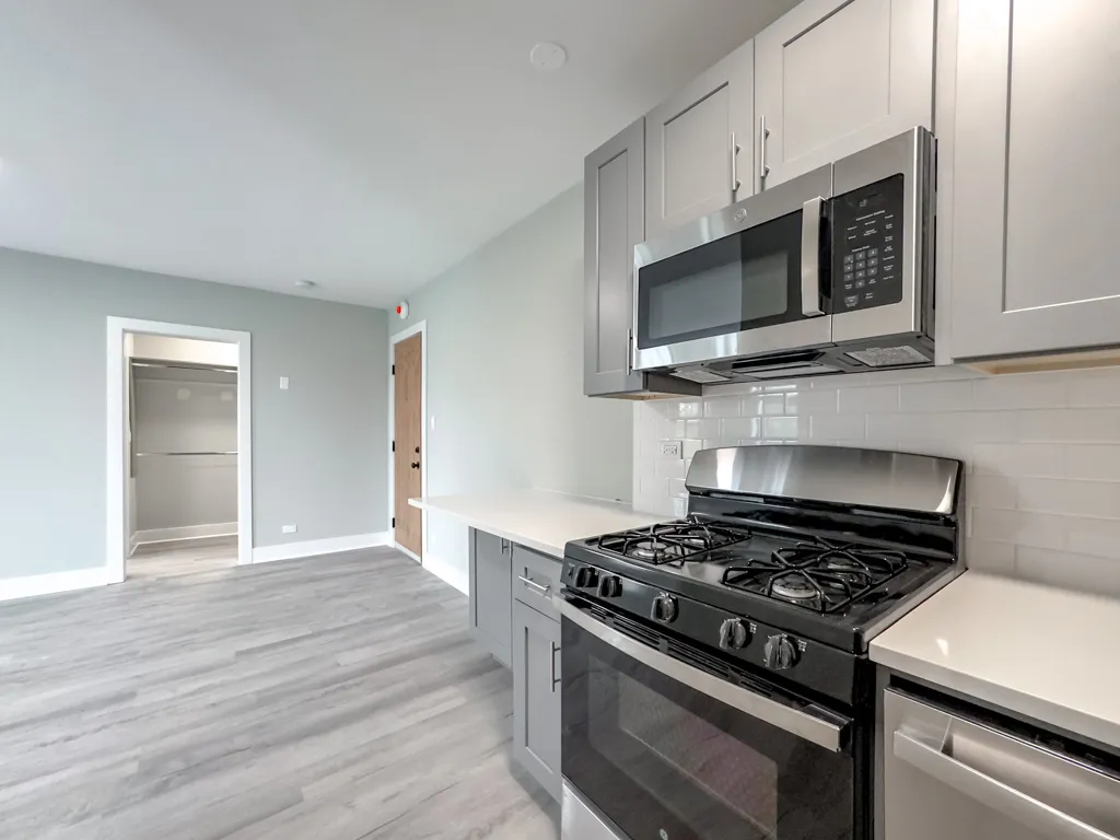 373 Hazel Ave, ,  60022, USA 60022-unit#2B-Glencoe-IL