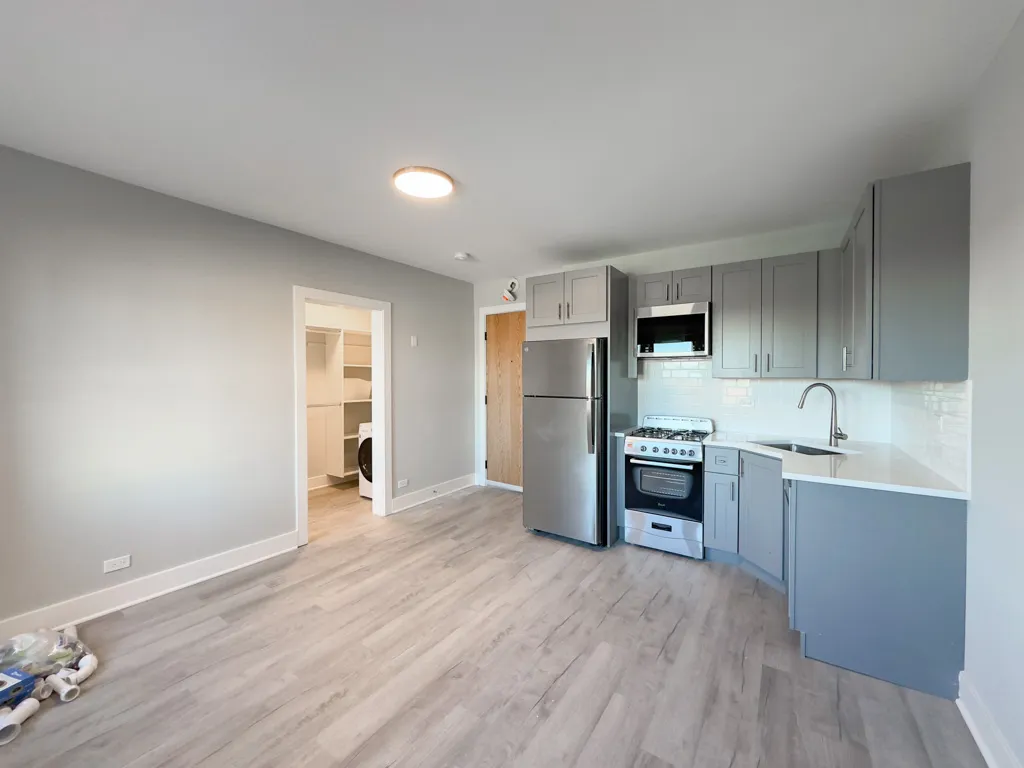 373 Hazel Ave, ,  60022, USA 60022-unit#4C-Glencoe-IL