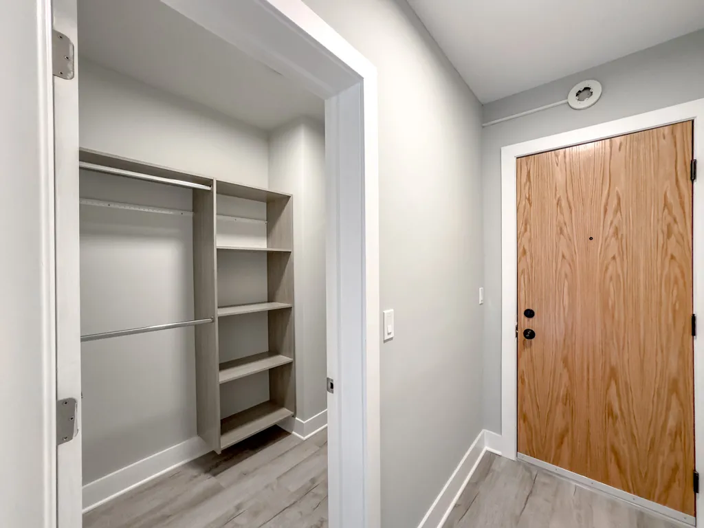 373 Hazel Ave, Glencoe, 60022, USA 60022-unit#5C-Chicago-IL