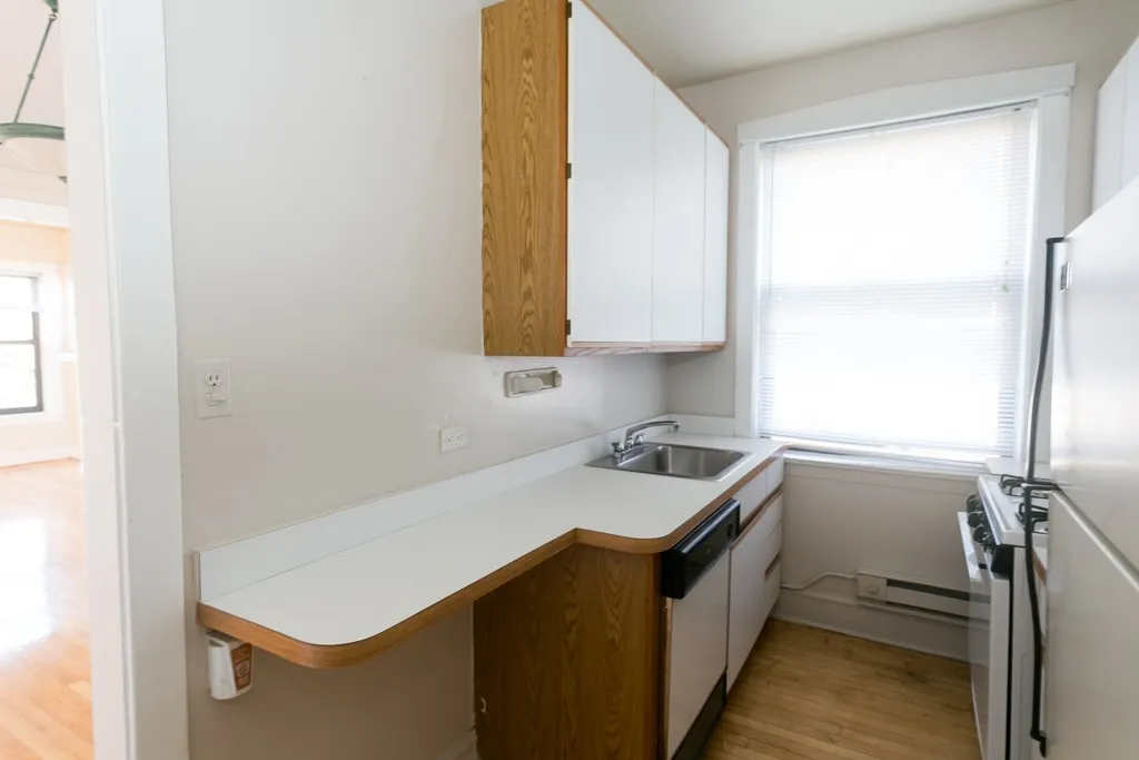 1321 Oak Ave, Evanston,  60201, USA 60201-unit#3A-Chicago-IL