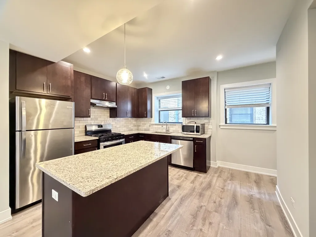 916 Crain St, , 60202, USA 60202-unit#2-Evanston-IL