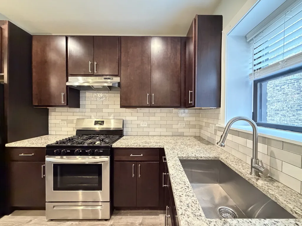 916 Crain St, , 60202, USA 60202-unit#2-Evanston-IL