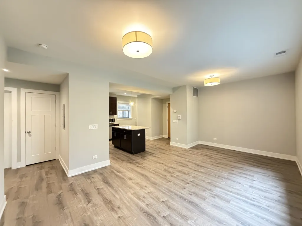 916 Crain St, , 60202, USA 60202-unit#2-Evanston-IL