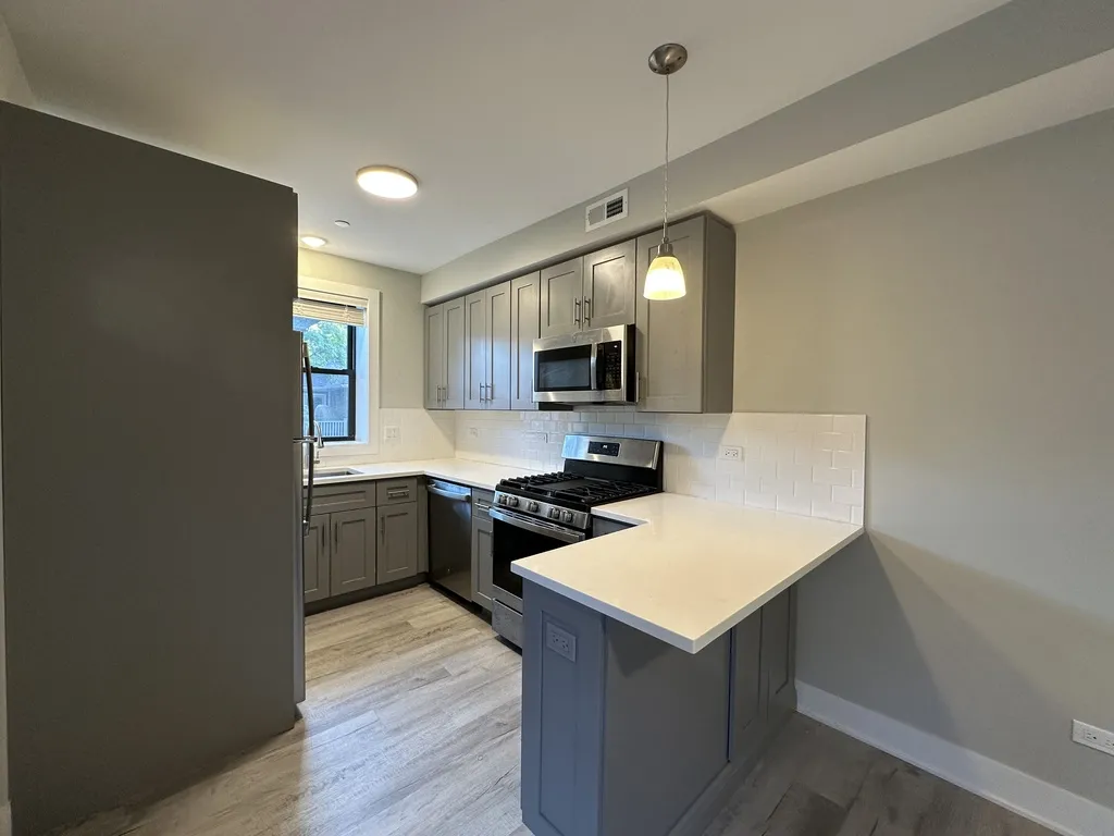 1135 Oak Ave, ,  60202, USA 60202-unit#2E-Evanston-IL