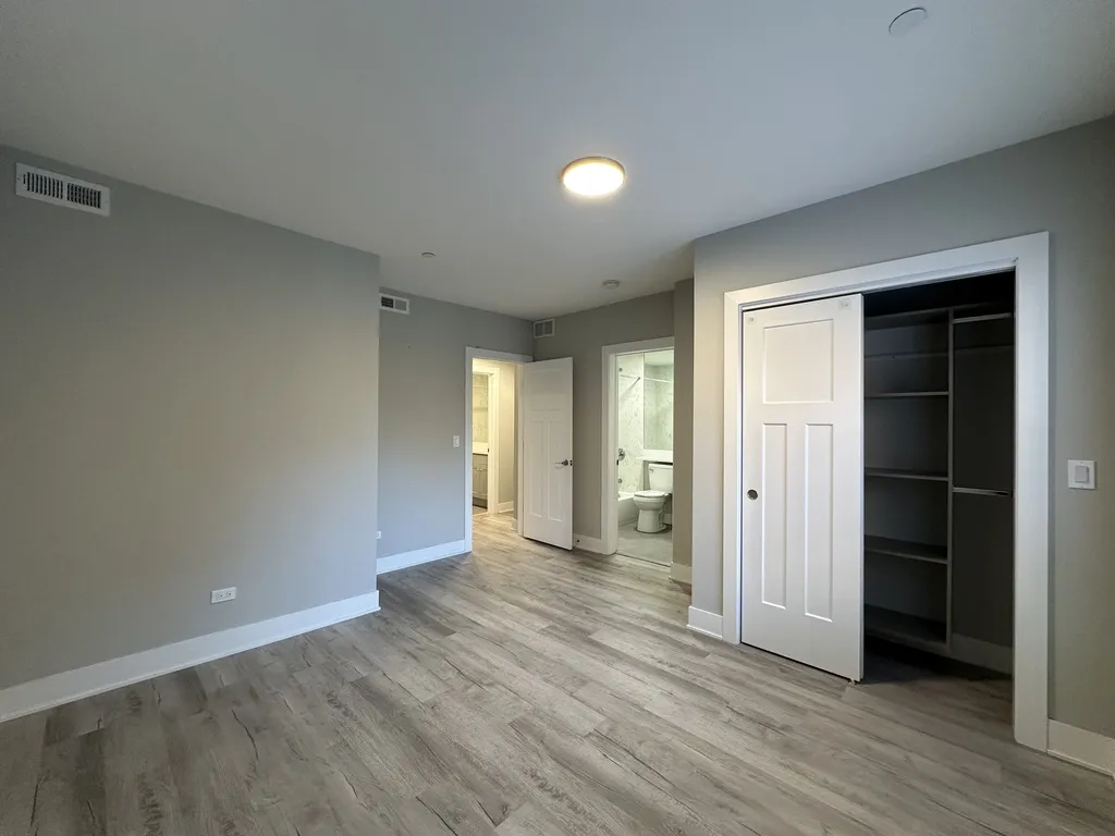 1135 Oak Ave, ,  60202, USA 60202-unit#2E-Evanston-IL