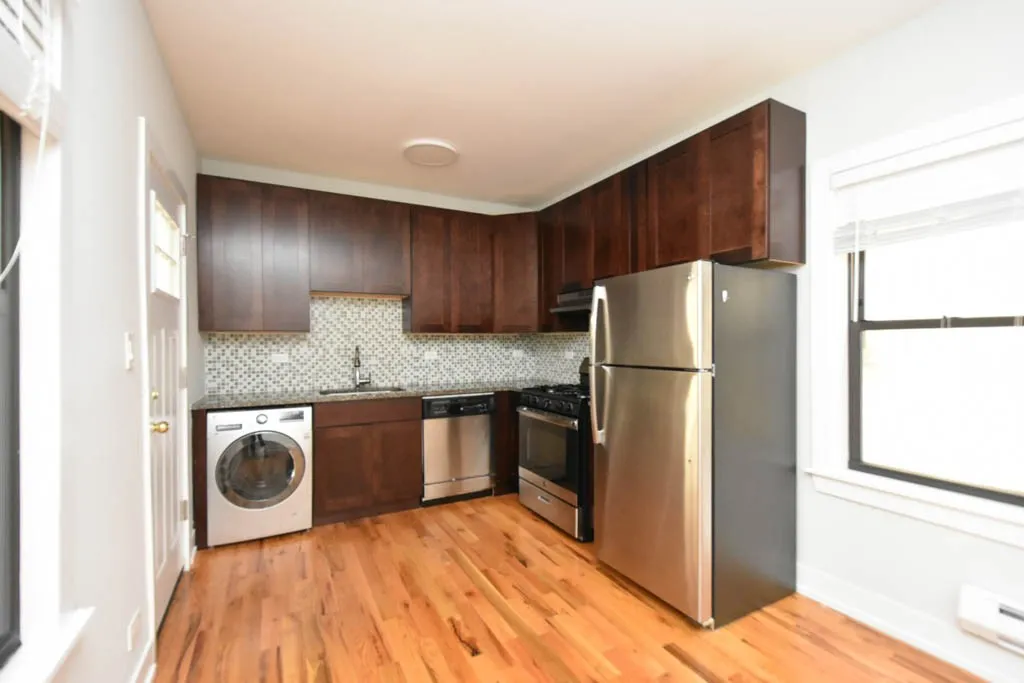 817 Elm St, Winnetka, 60093, USA 60093-unit#205-Chicago-IL