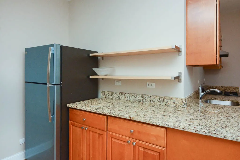 Green Bay Rd & Ave, , 60093, USA 60093-unit#A11-Winnetka-IL