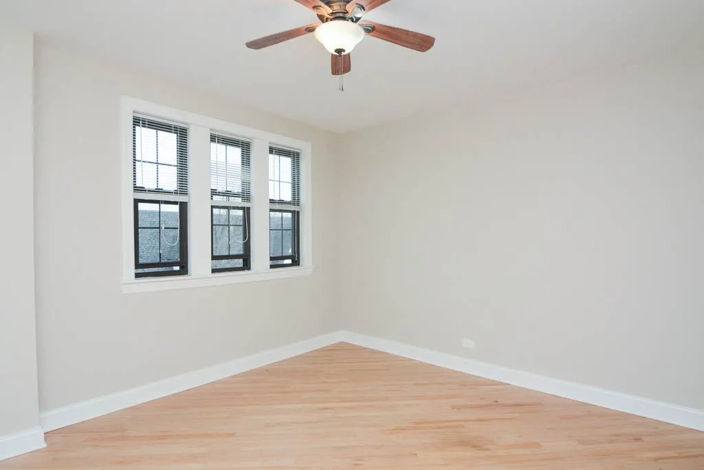 Green Bay Rd & Ave, , 60093, USA 60093-unit#A11-Winnetka-IL