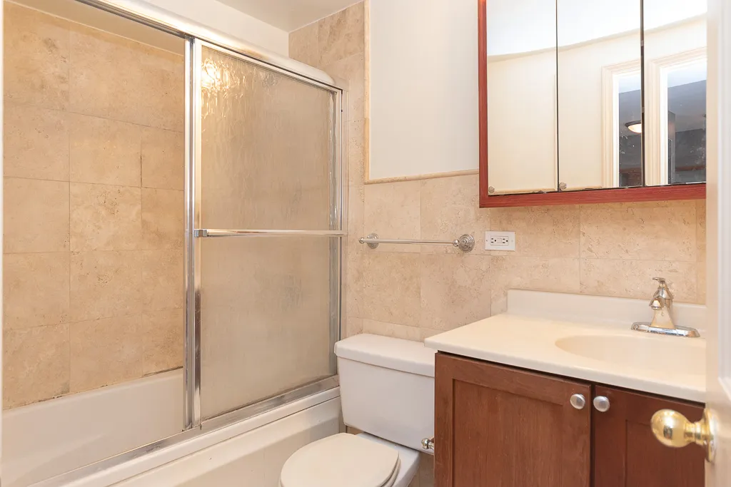 4180 N Marine Dr, , 60613, USA 60613-unit#706-Chicago-IL