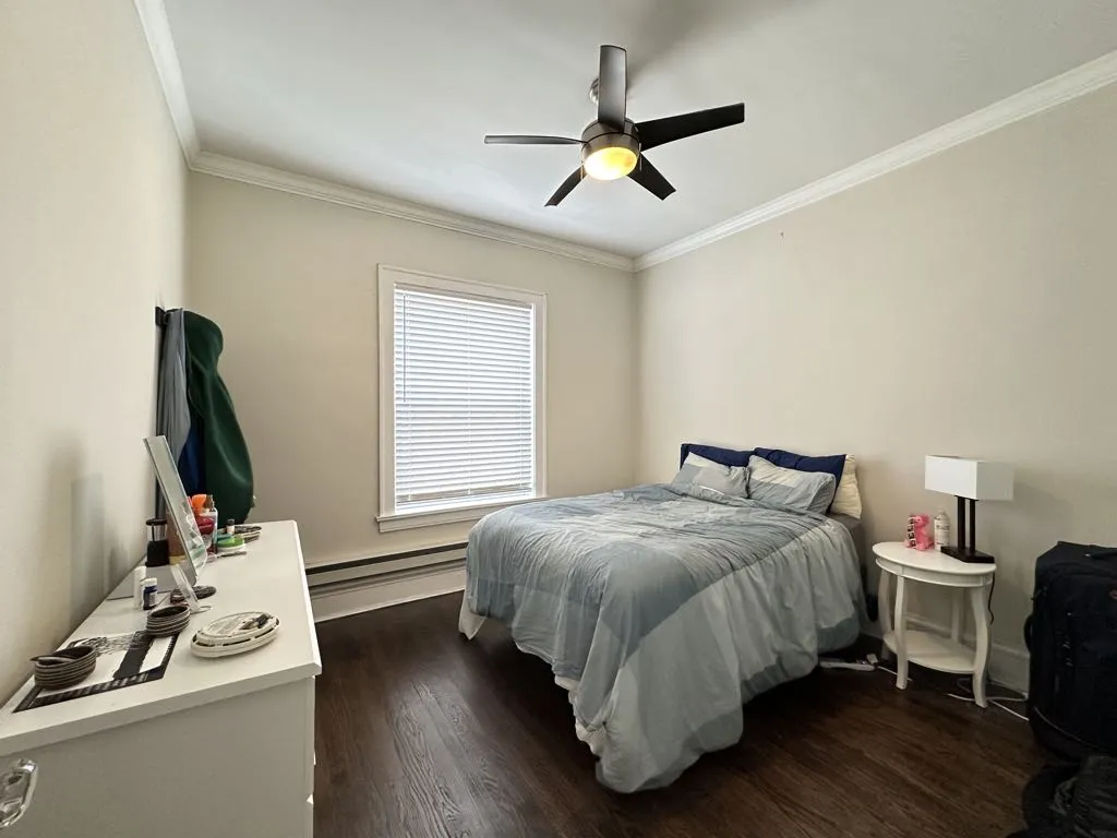 327 Kedzie St, Evanston,  60202, USA 60202-unit#3-Chicago-IL