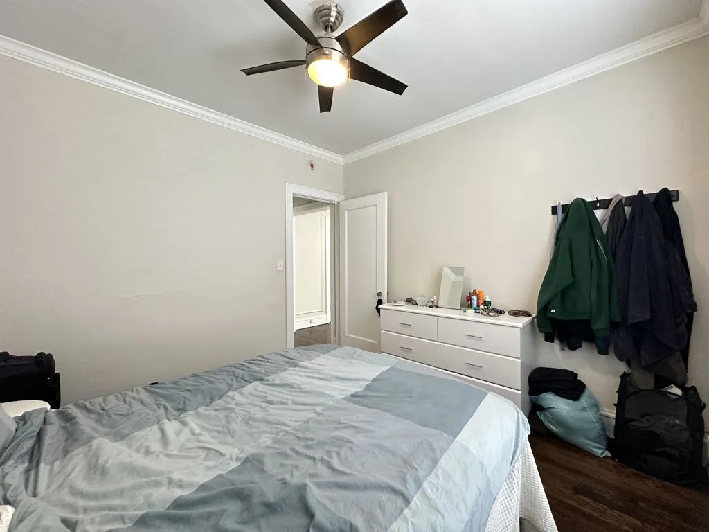 327 Kedzie St, Evanston,  60202, USA 60202-unit#3-Chicago-IL