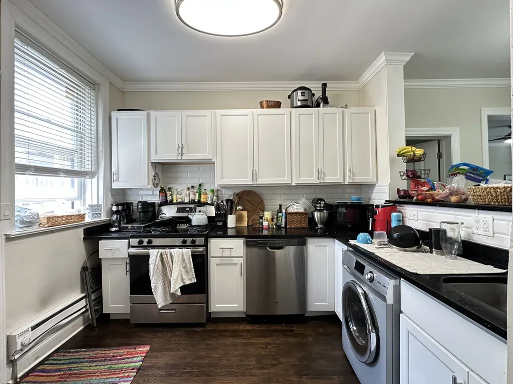 314 Lee St, Evanston, 60202, USA 60202-unit#1-Chicago-IL