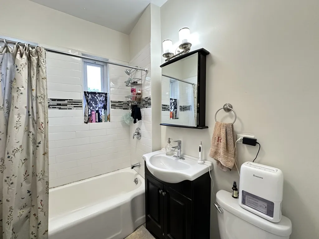 314 Lee St, Evanston, 60202, USA 60202-unit#1-Chicago-IL