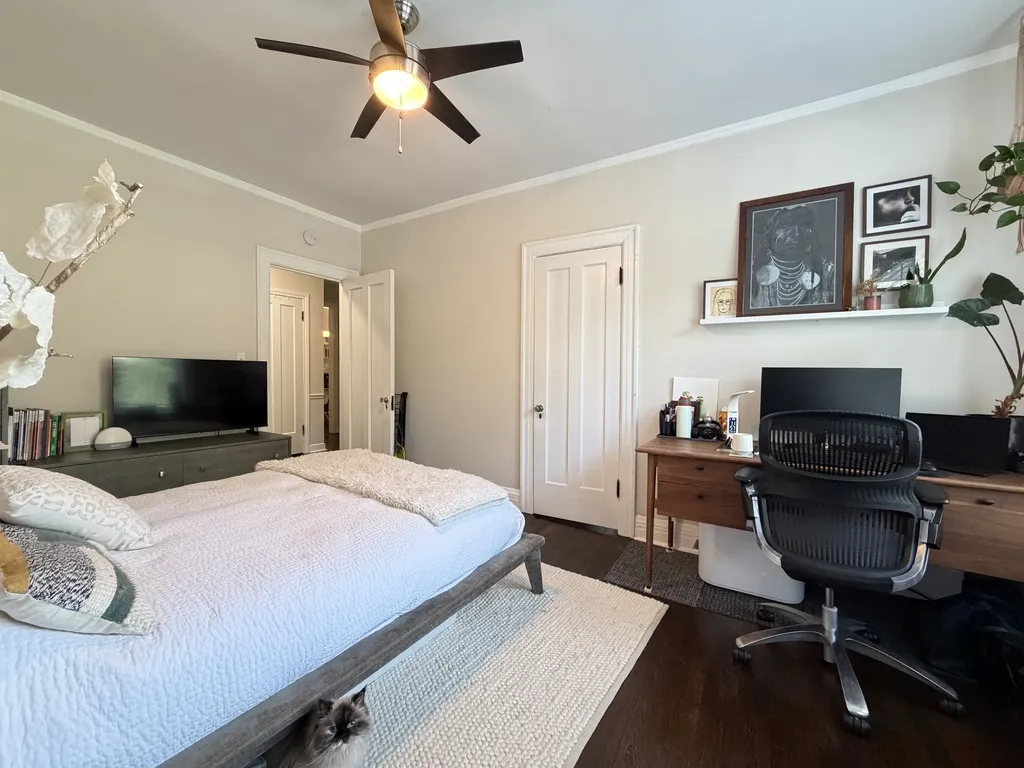 320 Lee St, Evanston,  60202, USA 60202-unit#1-Chicago-IL