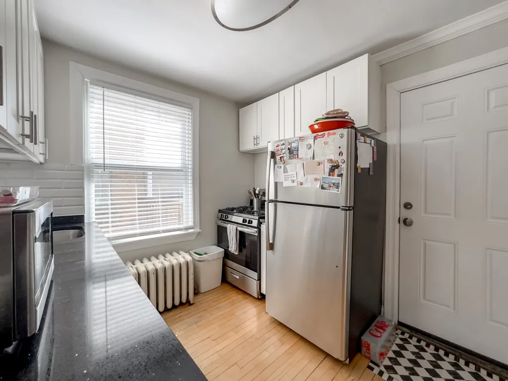 733 Elm St, Winnetka,  60093, USA 60093-unit#302-Chicago-IL