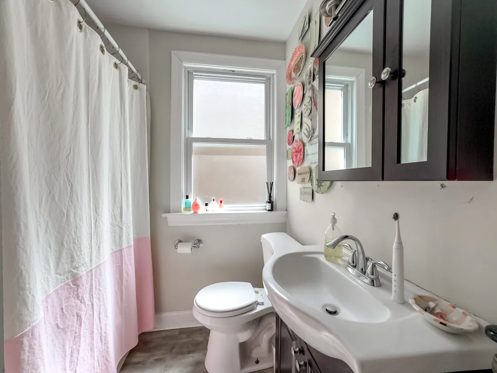 733 Elm St, Winnetka, 60093, USA 60093-unit#302-Chicago-IL