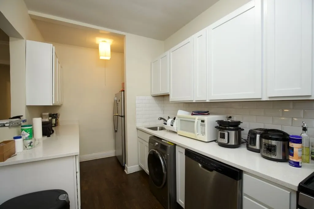 945 Judson Ave, Evanston,  60202, USA 60202-unit#1-Chicago-IL