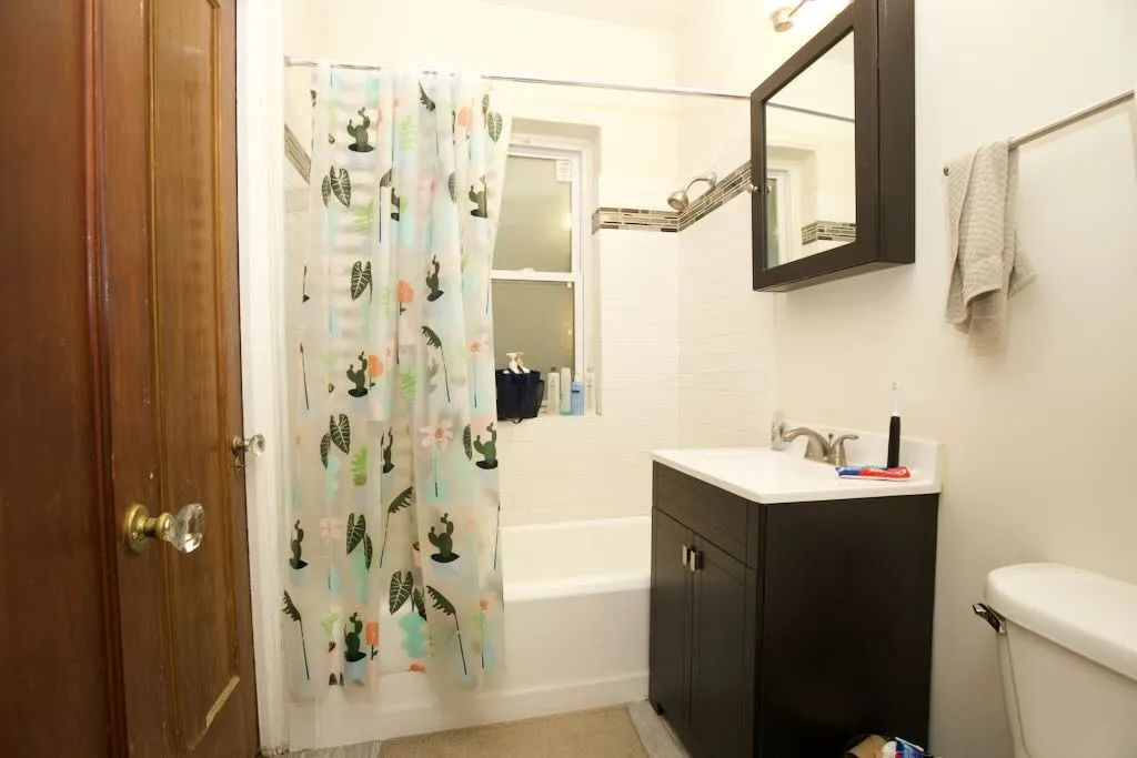 945 Judson Ave, Evanston,  60202, USA 60202-unit#1-Chicago-IL