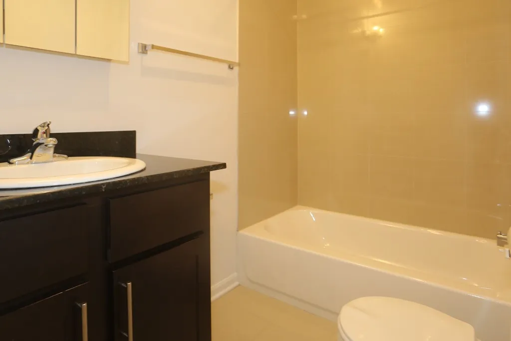 5050 N Sheridan Rd, ,  60640, USA 60640-unit#601-Chicago-IL
