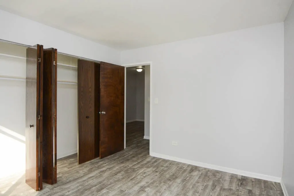 1040 W Hollywood Ave, ,  60660, USA 60660-unit#204-Chicago-IL