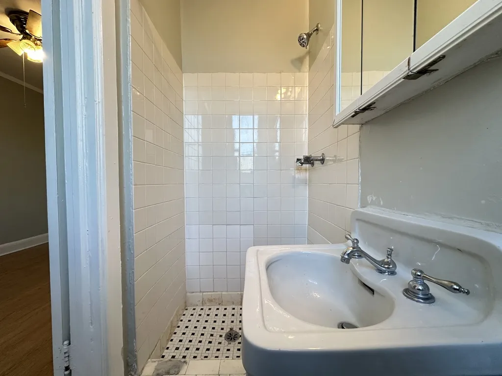 3831 N Fremont St, ,  60613, USA 60613-unit#511-Chicago-IL