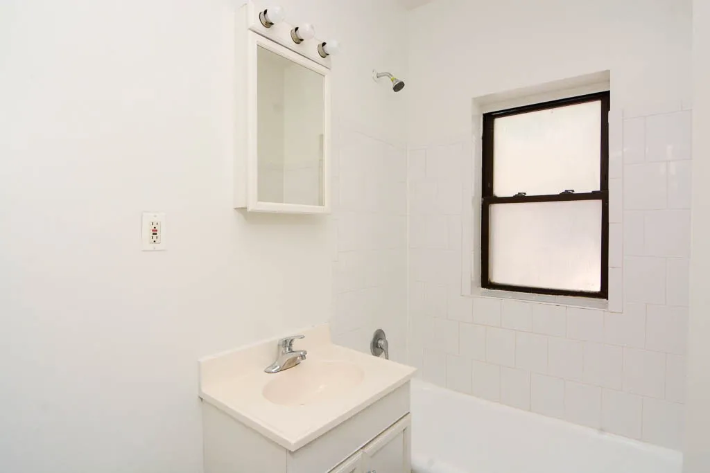 536 W Arlington Pl, ,  60614, USA 60614-unit#304-Chicago-IL