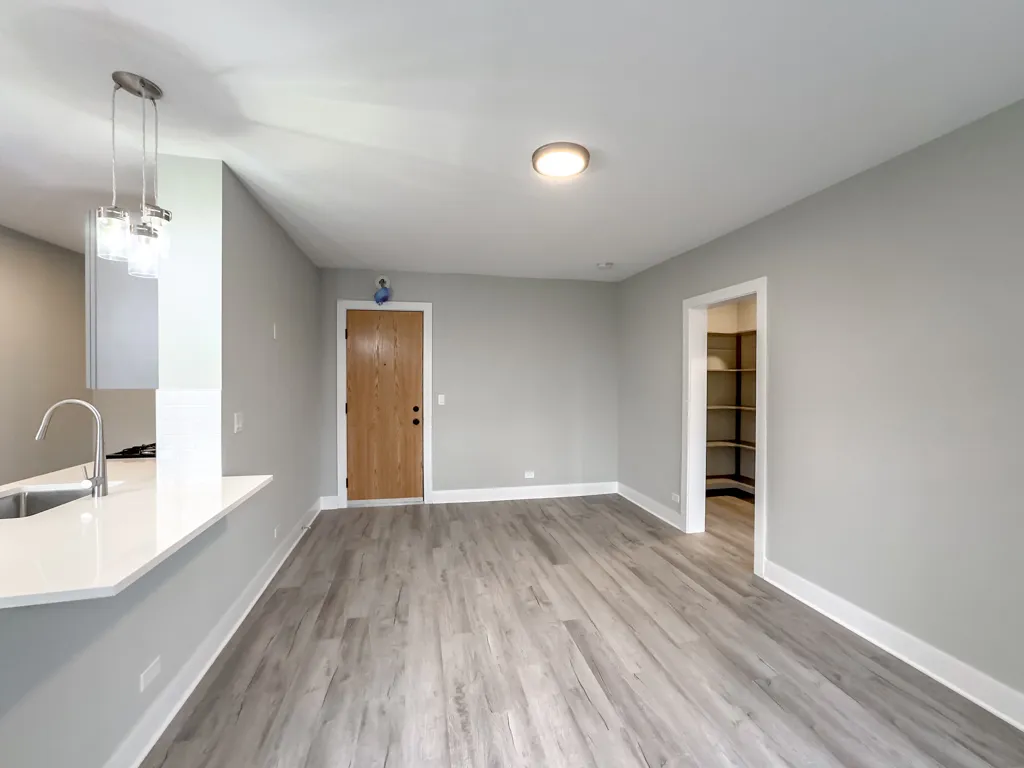 373 Hazel Ave, ,  60022, USA 60022-unit#3C-Glencoe-IL