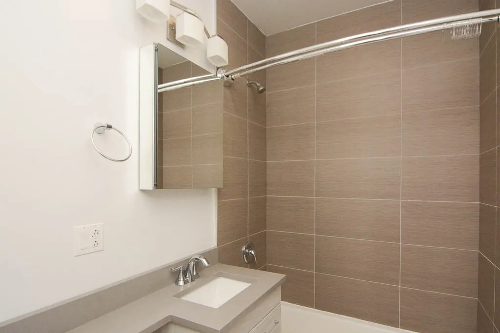 545 Chestnut St, , 60093, USA 60093-unit#203-Winnetka-IL